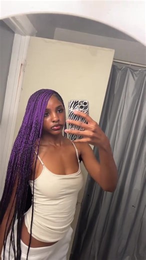 Queen. (@quirkyyqueen)’s videos with original sound - Queen.