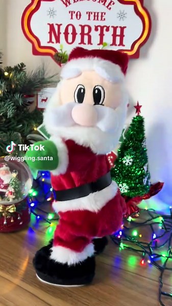 wiggling.santa (@wiggling.santa)’s videos with Throw Dat Ass in a Circle - Lil Ronny MothaF