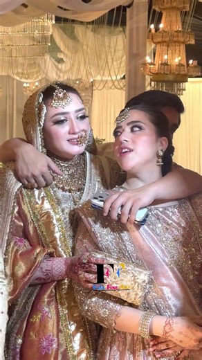 Beautiful momina iqbal family pictures #fidafineartphotography