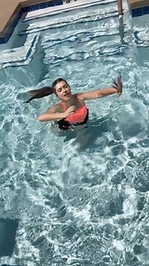 I'm drowning 😵🏊‍♀️ #teachenglishlessons #englishlessonsclass #education #reelsviralfb #reelsfypシ #reelsvideoシ | English Lessons Class