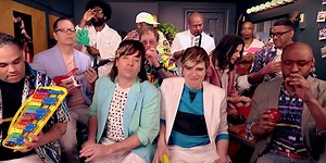 Weezer Brought Their Wedding Band Talents to 'Fallon' For An Extremely '80s Moment