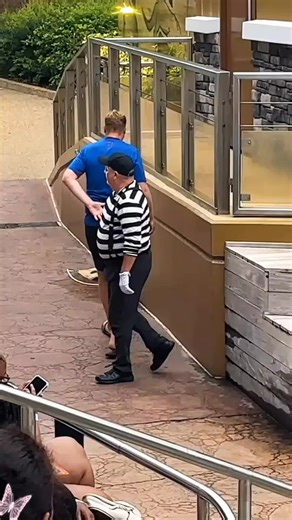 Tom the mime 27.5k #tomthemime #tomseaworld #mrbest #mimeseaworld #seaworld