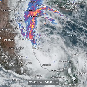 Radar shows heavy rainfall from Tropical Storm #Alberto moving into South Texas and northeastern Mexico 🌧️ | Zoom Earth