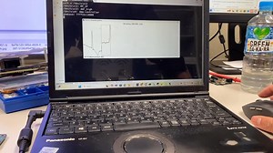 🌟 THỰC HÀNH VI MẠCH – LÀM FPGA TỪ XA MỘT CÁCH DỄ DÀNG! Trước đây sinh viên muốn thực hành FPGA phải mang board về nhà, kéo theo vô số rủi ro: rơi vỡ, chạm chập, hỏng bo mạch… 😭 Để giải quyết triệt để, DevLinux & AISeQ Lab đã setup sẵn toàn bộ hệ thống FPGA cố định tại phòng lab. Sinh viên chỉ cần SSH từ xa vào là có thể làm việc ngay – vừa an toàn, vừa tiện lợi. 😁 💡 Vậy làm sao load file bitstream từ Vivado/Quartus… vào FPGA mà không cần dùng JTAG? Câu trả lời: siêu đơn giản. Sau khi tạo fil