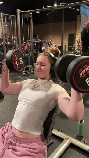 Maximize Your Shoulder Press: Tips for Upper Body Strength