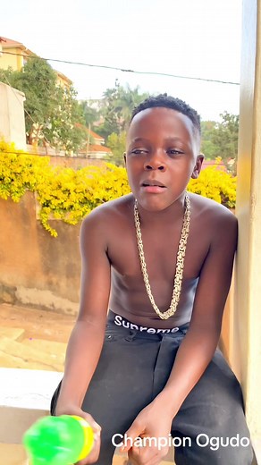 Champion Ogudo Collaborates with Alien Skin in a Jam Session