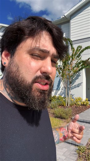 469K views · 280 reactions | El mejor calce y la mejor tela! Es hora de renovar tu outfit. ✅ Con mas espacio en Abdomen y Ajustada en Brazos. 杻 Suavidad increíble  No se achica  Molderia UNICA y personalizada por NOSOTROS!  Fabricacion Nacional, apostamos a la industria textil Argentina | Elemental outfit | Facebook