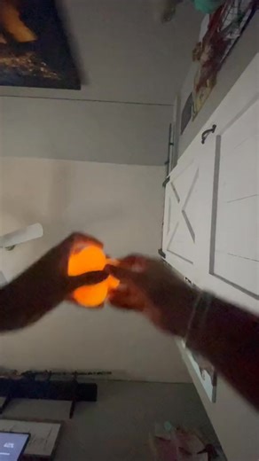 Everyone’s talking about Bloopz 😳 You throw them at your ceiling and they actually stick — then fall perfectly back down. Grab your Bloopz now while supplies last 🔥 | Bloopz