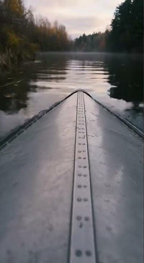 Zipper Illusion Morphs Into River Boat POV