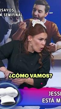 #Galilea gets burned during the tlayuda rehearsals on #HoySoyElChef 👨🏼‍🍳