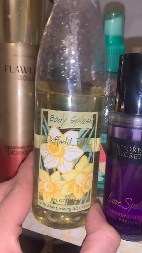 2M views · 15K reactions | These lace up jeans bring back memories!! #nostalgic #early2000s #millennial #y2kfashion | Fancypantz707 | Facebook