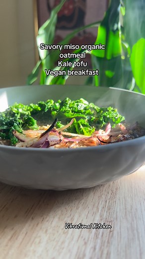 Savory miso oatmeal? Yes please. Plant-based, organic, and ridiculously filling. What’s your go-to morning hack? #vibrationalkitchen #plantbasedrecipes #veganfoodshare #savoryoatmeal #WellnessWednesday | Cindy Mohammed | Facebook