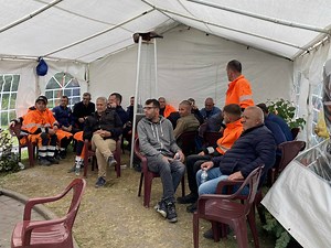 Punëtorët e “Pastrimit” në ditën e nëntë të grevës, qëndrojnë stoik ndaj kërkesave të tyre