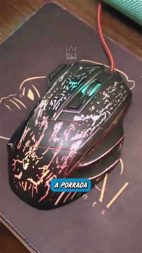 This is my setup where I do all my work. I showed my Chinese mouse that never breaks!