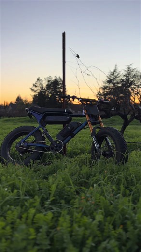this weekend was actually a movie😭 it was so fun and so retarded😭 Use code “dylan” to save 10% off your next order!🤍 #macfox #ebike #cleanest #weekend #wheelie