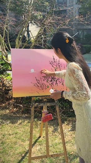 Blossom Awakening: Watch New Buds Dance in the Wind