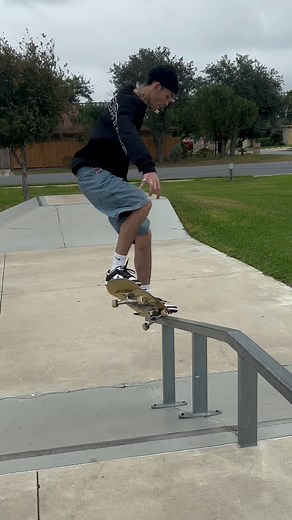 Nick Holt | 🌧️🤝🏽 #skateboarding | Instagram