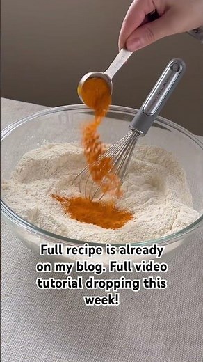 Sfouf (Lebanese Turmeric Cake)