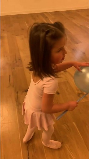 Jeux pour enfants avec ballons de baudruche