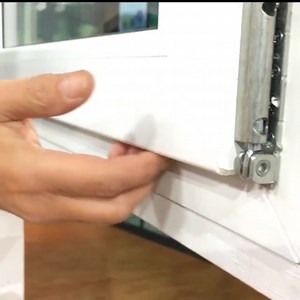 6.8K views · 34 reactions | Bei dir zieht's?略 Das könnte an undichten Fenstern liegen! #lebenundgenießen #fenster #abdichten #eszieht | ARD Food | Facebook