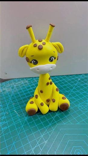 giraffe 🦒 fondant cake topper. #shortsfeed #shorts #trending #giraffe