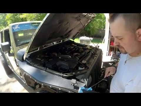 2013 Jeep Wrangler (JK) Oil Change. How to change the oil in your 3.6L Pentastar.
