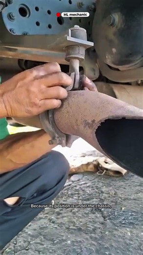 vital components that hold the exhaust pipe #mechaniclife #installation #asembly