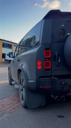 Fancy Rovers on Instagram: "🔊 This is WHY a Land Rover Defender D350 sounds better with a Quicksilver Sound Generator! #LandRover #Defender #LandRoverDefender #Quicksilver"