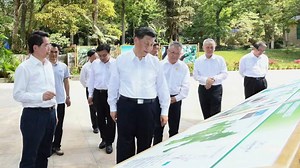 3.5K views · 283 reactions | As part of his inspection tour of Hainan Province, Chinese President #XiJinping visited the Wuzhishan section of Hainan Tropical Rainforest National Park on April 11, where he learned about the local environmental protection activities. For more: https://news.cgtn.com/news/2022-04-14/President-Xi-Jinping-stresses-importance-of-ecological-protection-19eay5WgxuU/index.html | CGTN | Facebook