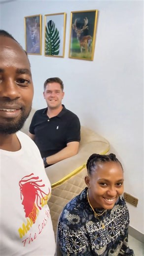 Need your locs maintained from the comfort of your home? I offer professional house-call dreadlock maintenance with clean sectioning, interlocking, crocheting, and seamless repairs—wherever you are. Keep your loc journey fresh, neat, and healthy without stepping out. For bookings: +254720084485 Let’s keep those appointments coming! #LocsMaintenance #locstyles #Dreads #KenyaLocs #locs | Unix Hair Studio & Spa | Facebook