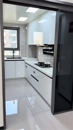kitchen glass frame linkage slidingdoor. #kitchendoor #slidingdoor #glassdoor