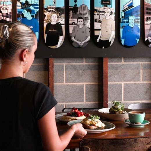 With beautiful beaches, a picturesque lagoon and great walks – Narrabeen is a fun day out! Here’s just a few great spots for your next visit: ☕ Breakfast at Oceans Narrabeen 🏃‍♀️ Run the Narrabeen Lagoon Trail 🌊 Cool off in Narrabeen rockpool 🍔 Lunch at Cabana Beach Kiosk 🚣‍♀️ Kayak or sup with Narrabeen Boat Hire 🍜 Dinner at Fat Pomelo Do you have any Narrabeen must go spots? Let us know below. 👇 Support local and keep these incredible businesses on the beaches! | Northern Beaches Council