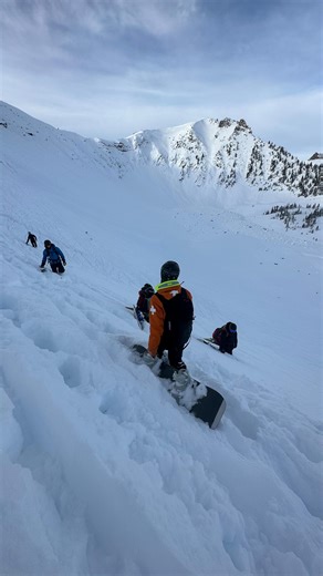 The boot-packing team has been doing their thing in Feuz Bowl! We usually run the boot-packing program prior to the start of the season but with the late delivery of snow the timing did not work out. Well, better late than never, the crew has been out boot-packing Feuz Bowl over the last few days! Boot-packing❓The purpose of boot-packing is to disrupt any early season layers on avalanche slopes so that they do not become a problem later in the winter. It also helps to pack down the snow in rocky