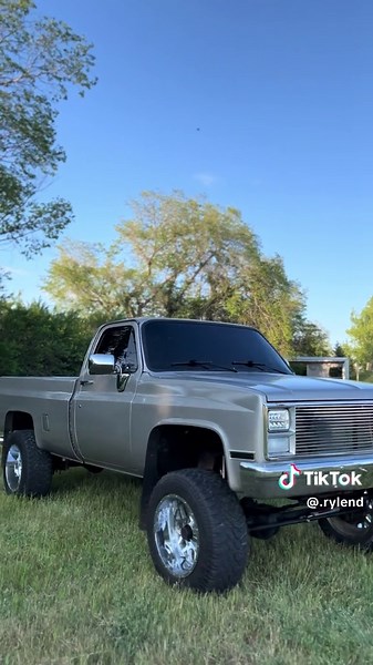 Late summer nights and squarebodys>