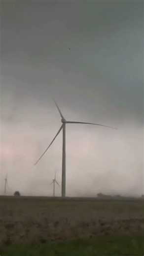 TORNADO TOUCHDOWN 🌪️: "Just Shot Some Of The Most Insane Tornado Footage Of My Life"
