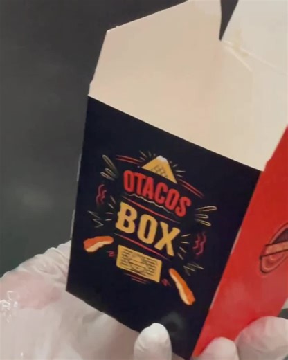 Une box de tenders croustillants 🍗📦🔥 Le genre de repas qui disparaît trop vite 😏 O’Tacos #TourEiffel #Paris15 Téléphone : 0145359198 On vous accueille 105 Boulevard de Grenelle 75015 Dégustez nos #Tacos Tous les jours de 10h à 2h Restaurant, livraison (#UberEat, #Deliveroo, #JustEat) ou en #Click&collect