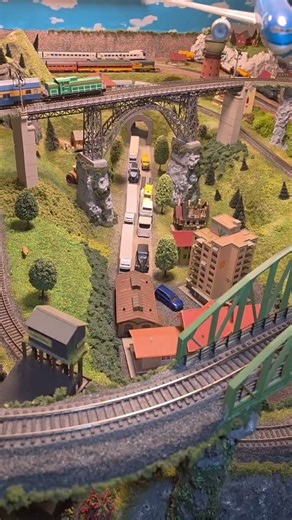 Piko HO Scale Train Layout - Huge Model Railway Tour 🚂 #modeltrains #piko #hoscale #railway