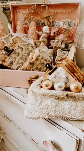 Oh more deer💕💕💕 * * * tea coffee stained paper journal journaling journalmakersofinstagram creative journalingcommunity junkjournaling inherstudio inherstudiomagazine wherewomencreate wherewomencreatemagazine onmydesk myworkshop art journal | The Hopeful Bird