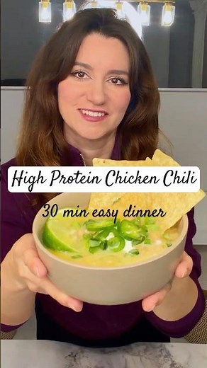 High-Protein White Bean Chicken Chili (30-Minute Easy Dinner Recipe)