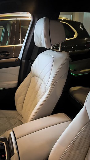 Don’t you think this 2024 BMW X7 is pretty? Check out this Manhattan Green 2024 BMW X7 xDrive40i with a Silverstone Sensafin interior. It's loaded with options such as the Driving Assistance Professional Package, M Sport Package, M Sport Professional Package, Parking Assistance Package, Premium Package, Climate Comfort Package, and M Sport Package Pro. Give us a call for more information on this 2024 BMW X7 xDrive40i. #bmw #x7 #bmwx7 #suv #bmwlife #bmwlove #bimmer #bmwclub #mpower #cars #carsoft