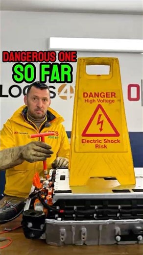 We Saved a “Dead” £10,000 Mercedes Battery… Using ZERO Parts!