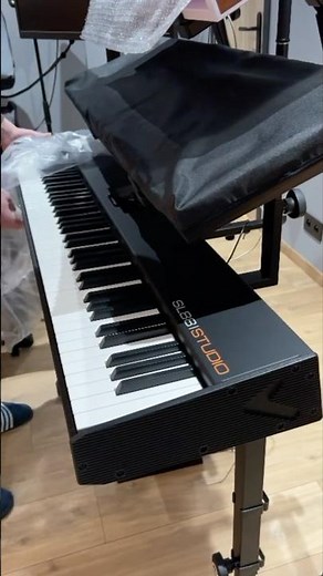 My New Midicontroller Studiologic SL88 #studiologic #masterkeyboard #midi #piano