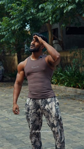 Rohan Thakur on Instagram: "Apan mul ahot aplyala simple goshti lagtat 欄 Comment kara “SUN” link sathi ! . . #rohanaesthetic #bodybuilding #motivation #marathi #gymmotivation #marathiinspirations #marathimotivational #marathiquotes #marathimulaga #marathireels #marathiattitude #marathimotivation #fitnesslife #fitnessmotivation #fitnessmodel #success #champion #championmindset #gymlife #gymmotivationalquote #gymrat #gymfreaks"