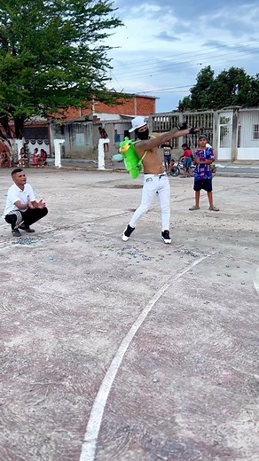 18K views · 10K reactions | El ninja vs el chamo de Cali YAMAHA 175 #viral #teamninja #elninjademedellin #elninjaoficial #parati #fyp #venezuela #colombia #noticias #yt115 #humildad #barrio #deporte #estilo #flow #palonegro #loshornos | Allan Gadiel | Facebook