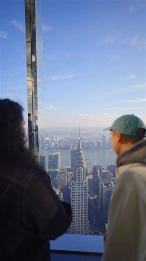 GIVEAWAY! 🎁 Day 10 of 12 days of SUMMIT features two SUMMIT Ascent tickets PLUS 2 merch kits 🎨 Hear from local NYC artists @bigbeardamian and @ericwleedesign about the inspiration behind our exclusive merch designs! To enter: 💙 follow us @summitov 👍 like this post 💬 tag a friend on the comments Giveaway ends December 22. Winner will be contacted via DM. For full terms and conditions, tap the link in our bio. | SUMMIT One Vanderbilt