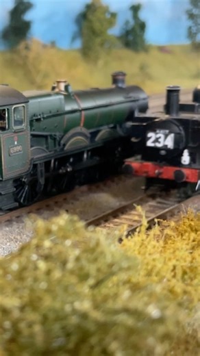 The GWR #modeltrains #modeltrains #train #railway #steamengine #bachmann #gwr #panner #hallclass