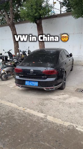 VW Modelle in China 🇩🇪🇨🇳 ⠀ Einige Volkswagen Modelle hat man in Deutschland noch nie gesehen – dafür aber In Fernost. Schauen wir uns mal ein paar Beispiele an, die mir während meiner China Reise dort sehr oft aufgefallen sind. Welches Modell würdest du dir für Deutschland wünschen? ⠀ #Autos #vwchina #chinaauto Werbung da Markennennung. | Marc Pelzer