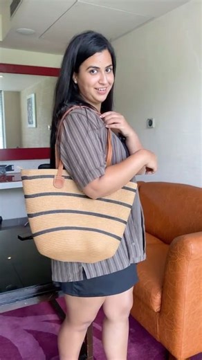 Kristore.IN | Bags & Accessories on Instagram: "Dimensions – 17X3X11CM Material-Jute Non Detachable Shoulder strap Single Compartment Can fit your water bottle and all your beach essentials How to order? ❤️ - Visit https://kristore.in (Link also mentioned in the bio) - Search “Beach Tote” - Select the shade and add to cart - Orders are dispatched in 1-3 business days post receipt and delivered in 5-9 business days post dispatch (based on the serviceability of pin-code) - Logistic partners used-