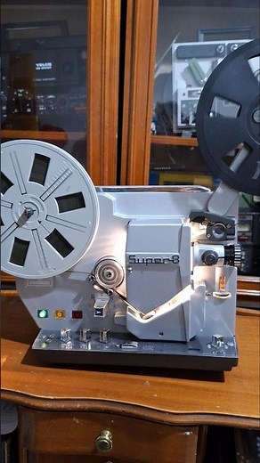 Silma 250S Super 8 projector from the late 1960s, functional test after overhaul/maintenance