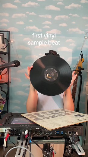 Finger Drumming Beat Loop Tutorial | Vinyl Sampling for Duetting